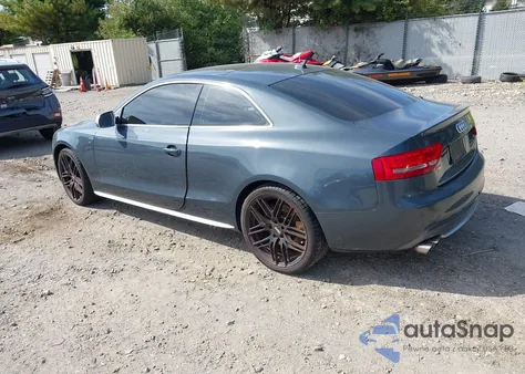 2011 Audi S5 4.2 Premium Plus из США, поврежденный, VIN WAUGVAFR8BA074692